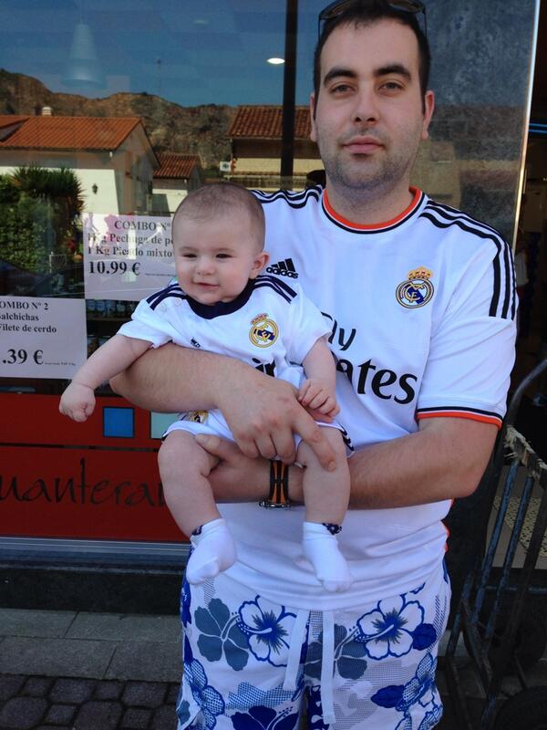 Retortinho's tweet photo. Un sentimiento generacional!! Hala Madrid!! #RealMadrid http://t.co/w8hkHVlKHR