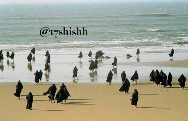 i_ahmedSH's tweet photo. قسم بالله حسبتهم بطاريق ههههههههههه 😂😂😂 http://t.co/7WNGMviHnG