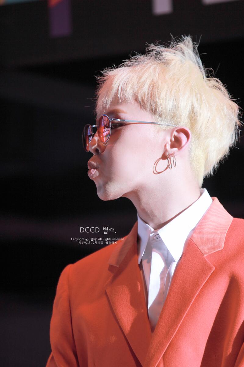 BOgFxPqCEAAs4HV.jpg:large