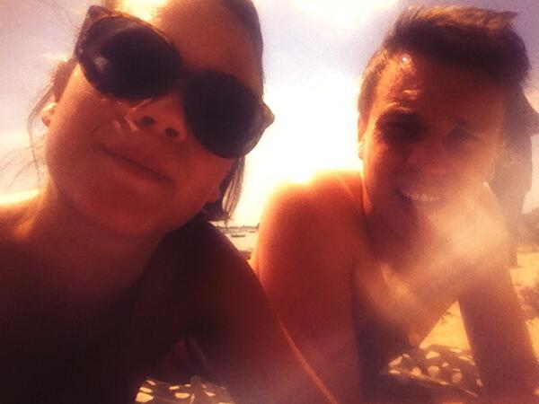 JulssB's tweet photo. Petite plage avec mon amoureux @elzozito 🏊☀😍💏🚬🍒🍺 http://t.co/TFDfebkaY3