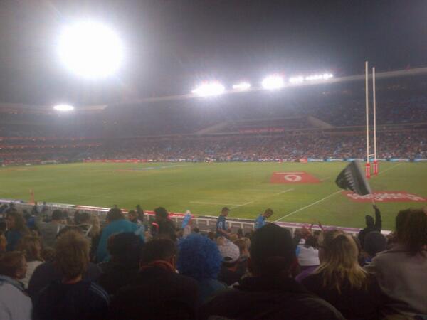 Stukkie Loftus Versveld! Baie dankie aan <a href="/RoelofSmit6/">Roelof Smit</a> vir die kaartjies! Jy is 'n champ! <a href="/jdb135/">Jacques du Bois</a> @franssieb