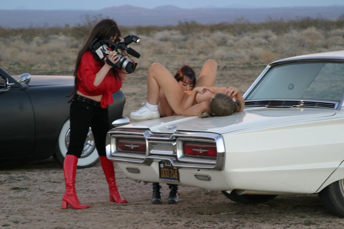 Elizabeth Starr Filming PORN...Good ole days; when it wasn't FREE and I made money shooting it, lol :)~
