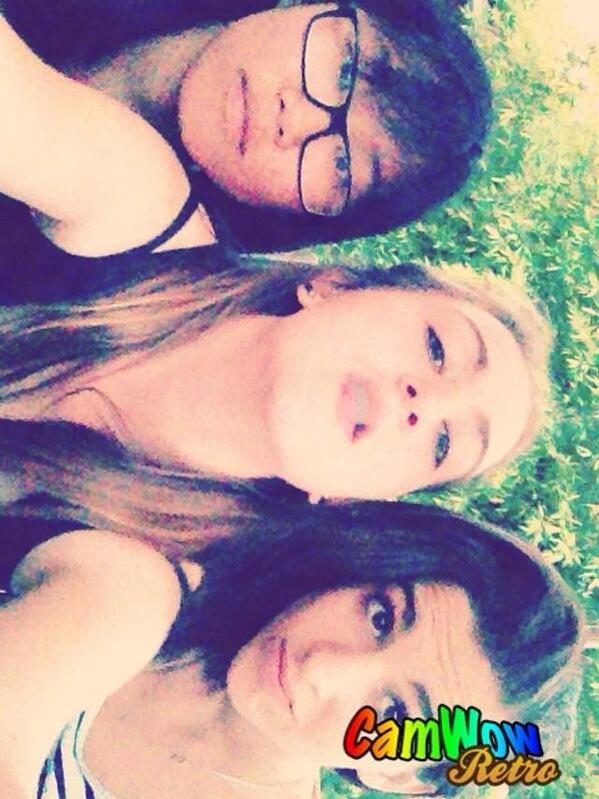 FloraGnt's tweet image. Mes amours #posées @FloraBart