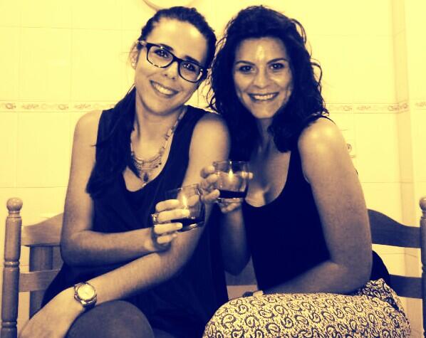 IreneMulaS's tweet photo. Celebrando un triunfo con @Laurabrufal http://t.co/mG5dnYNMUe