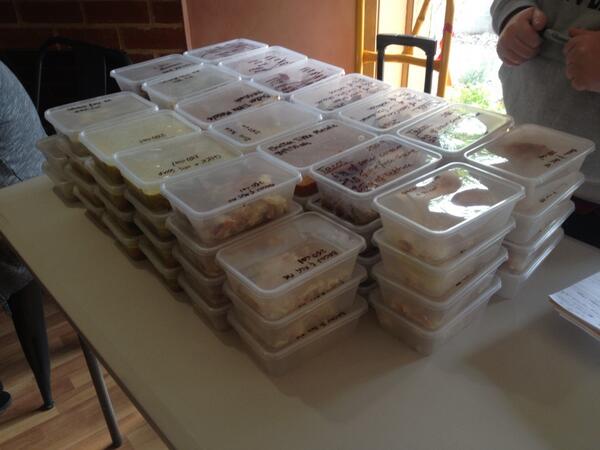 AdroSarnelli's tweet photo. Just finished Sunday cookup for the nextweek at http://t.co/8oGbWsbuyU quality meals now pre made! http://t.co/7PqGHlX833
