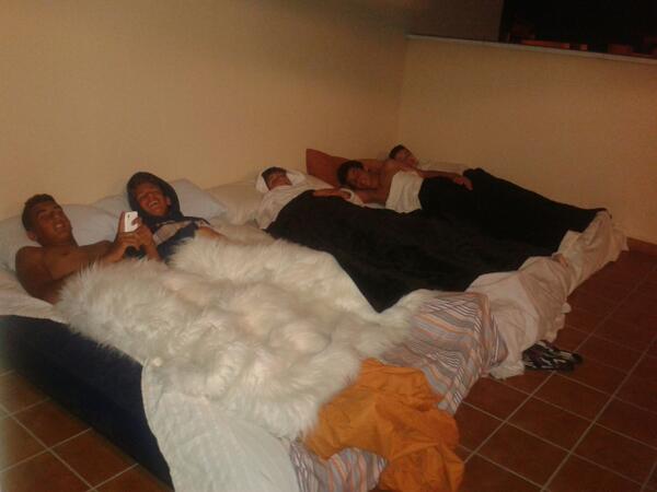 A dormir todos que ya es hora #BN