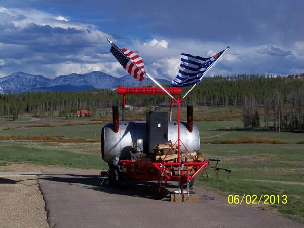 Smokinhotbbqs's tweet photo. The "Big Tow" putting in work! http://t.co/5oOFWAk2sO