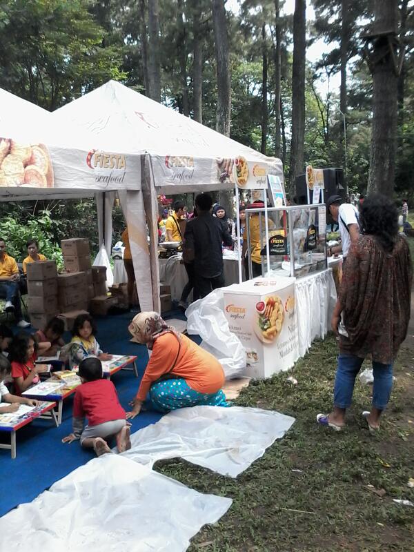 danilsent's tweet photo. @fiestaseafood di kebun binatang bandung makin seru dan semakin rame
Ayo anak2 bandung maen ke kebun binatang bdg http://t.co/wsEPcenPPu