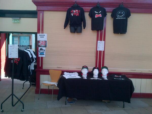 Matty_2805's tweet photo. My stall at @teenage_market . CRAZY FACE http://t.co/nYl8W06Nbx