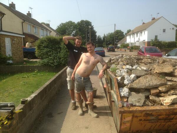 MMBuild's tweet photo. @MattDomWood @MrMillh0use @MrMann1ng 
Boys working hards #eyecandy M&amp;M http://t.co/dI6of8W5PO