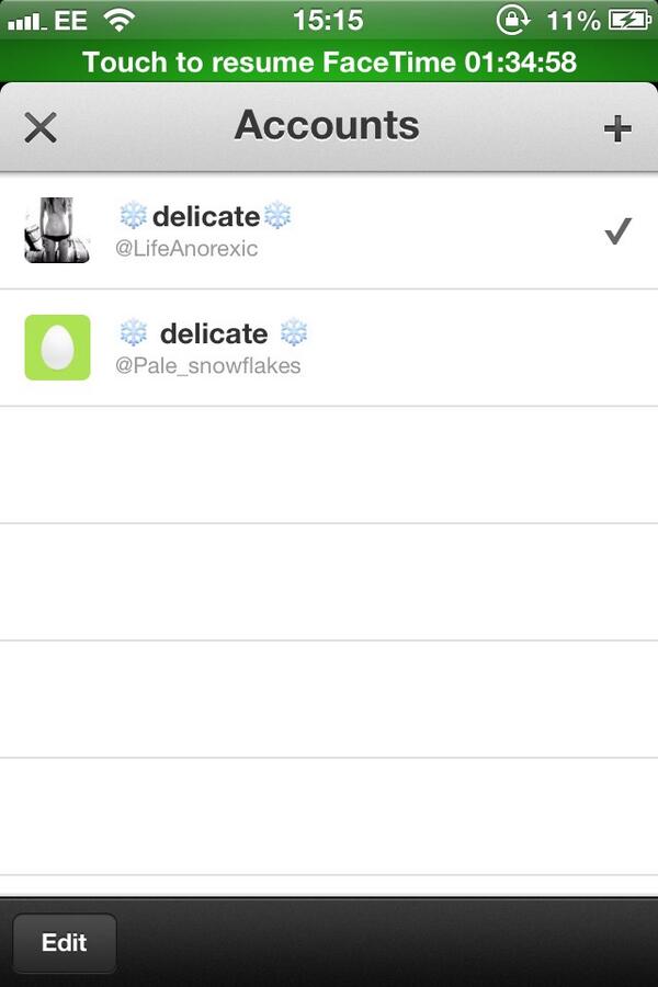 LifeAnorexic's tweet photo. FOLLOW @Pale_snowflakes , it is my account for those who were wondering :) http://t.co/091FE0x8NG