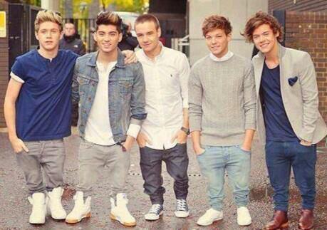 XDDoudou's tweet photo. LoL ils sont trop cute comme ça http://t.co/VdpiBUO1HG