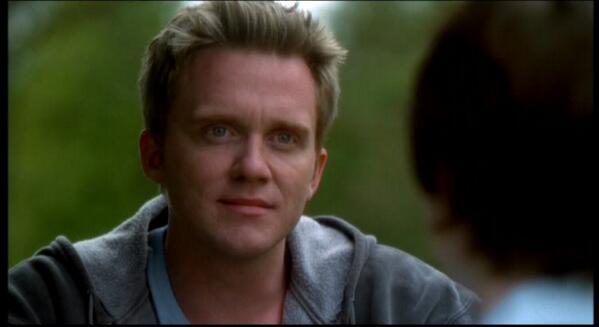 AMHFanpage's tweet photo. #AnthonyMichaelHall pic spam.
The Dead Zone Season 1 episode 1 Wheel of Fortune - This scene was heart wrenching… http://t.co/FO94ASIVOv