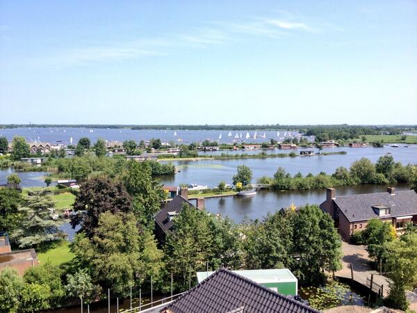 NRE2013's tweet photo. @NRE2013 vanaf de plaatselijke #Rechthuistoren in #Nieuwkoop. Vroeger eigendom van Johan de Bruin van Buitenweg. http://t.co/o0lv2IrT5c