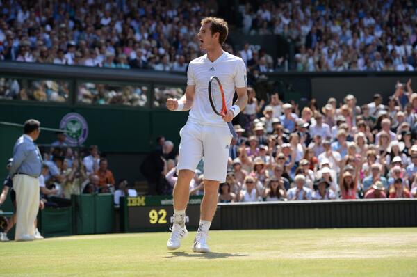 Ace no. 8 and #Murray holds to love and takes a 6-4 7-5 lead v #Djokovic in the #Wimbledon #mensfinal