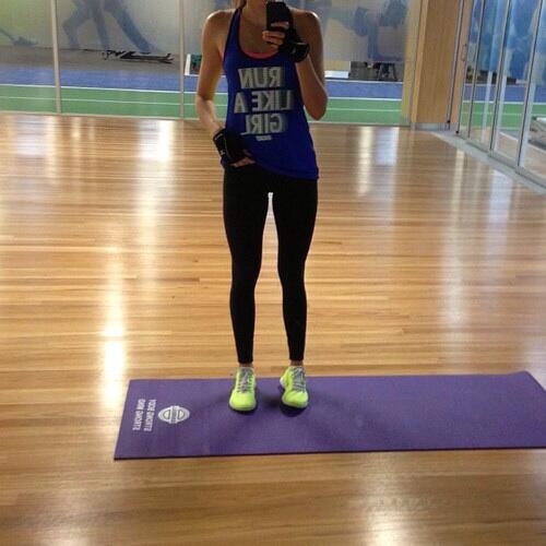 BeFitRunning's tweet image. run like a girl 💁