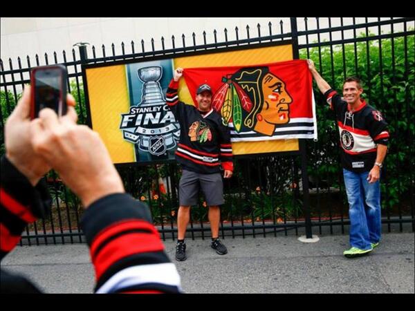 hawks_page tweet picture