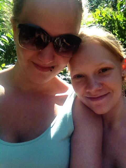 KerryLouiMcC's tweet photo. Fun! #summer #friends http://t.co/ajCpEWrVBI