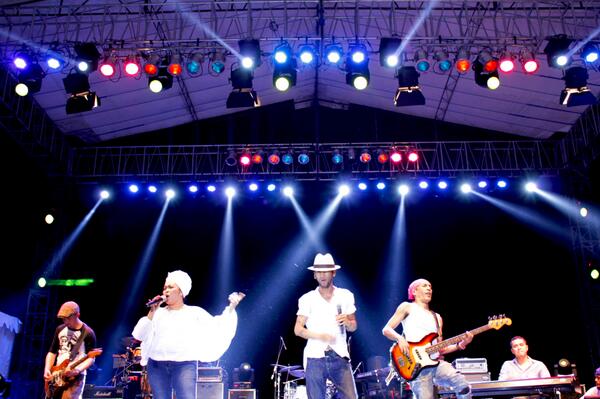 jimbajazz's tweet photo. @_THEGROOVE #Reunion #Jimbaranbayjazzfestival2013 http://t.co/am3xAgQ1fT