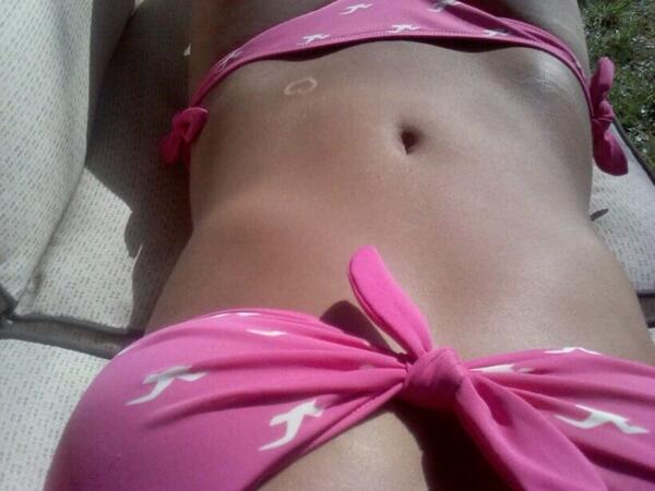 BoobsSEC's tweet photo. Check out this Florida babe http://t.co/pszEl4Wlvt