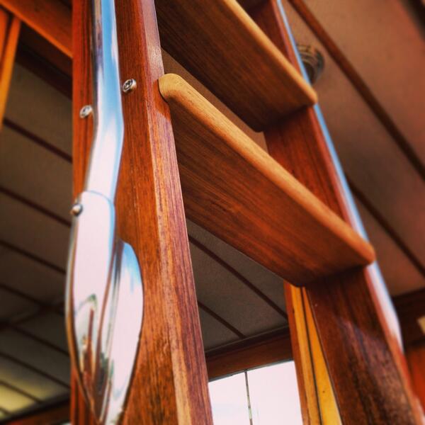 TheAvengerLU's tweet photo. ⚓New ladder⚓#lakeunion http://t.co/SA1dvREng4