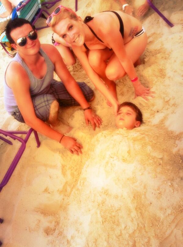 DottieWilson84's tweet photo. Buried my Noah in the sand. It was his first time. Little man was all about it! #love - @trentBOW http://t.co/0OcgPL3U2u
