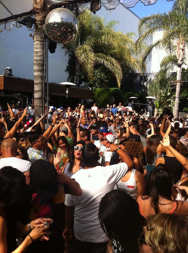 Do_Over's tweet image. LA: Mr E tho @papalote415 #FreeSalsa #SalsaSunday