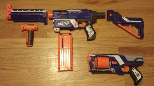 BillyZ2015's tweet image. New nerf guns, I think yes #retaliator #strongarm