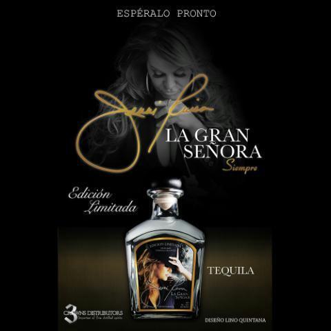 JenniRiveraClub's tweet photo. Fans: Tequila La Gran Señora Jenni Rivera a La venta en menos de un mes RT http://t.co/QsNQLi38cM