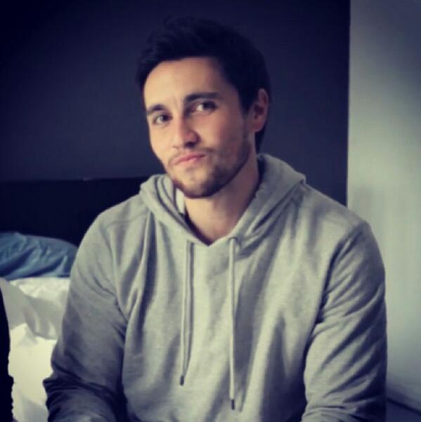 ily_ChesterSee's tweet photo. Even his slightest smile is just so contagious. #chester #see #iloveyouchester #seetizen http://t.co/yXeKsXEce9
