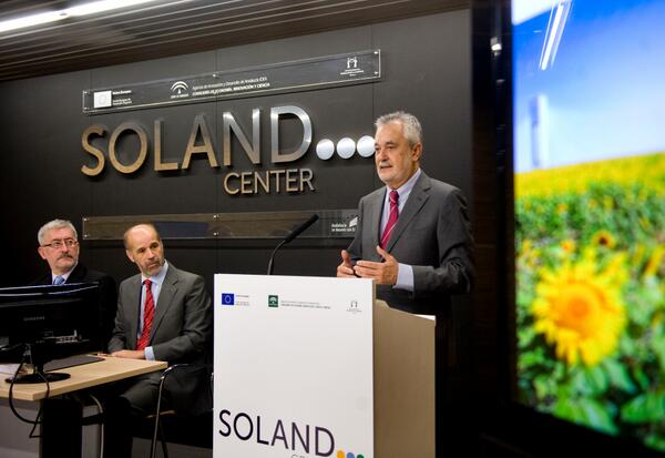 He visitado las nuevas instalaciones de Abengoa Soland. El sector d las energías renovables clave para nuestro futuro