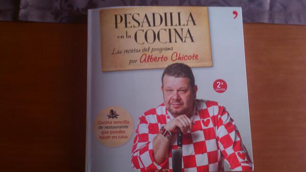 javivazfer's tweet photo. @albertochicote   por fin me lo han regalado por mi cumpleaños. A cocinar!!! http://t.co/CvSSRJrZBw