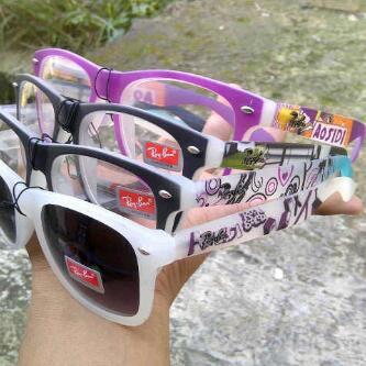 PrincessSilla's tweet photo. Lucuuuu"@NataTeenShopID: Promo ramadan all item Rayban Glasses murah meriah hanya @53 rb grab it fast guys! http://t.co/T7pRoAkGwP"