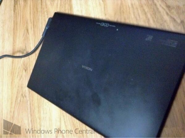 aaltoni's tweet image. #Nokia Windows RT tablet ;)