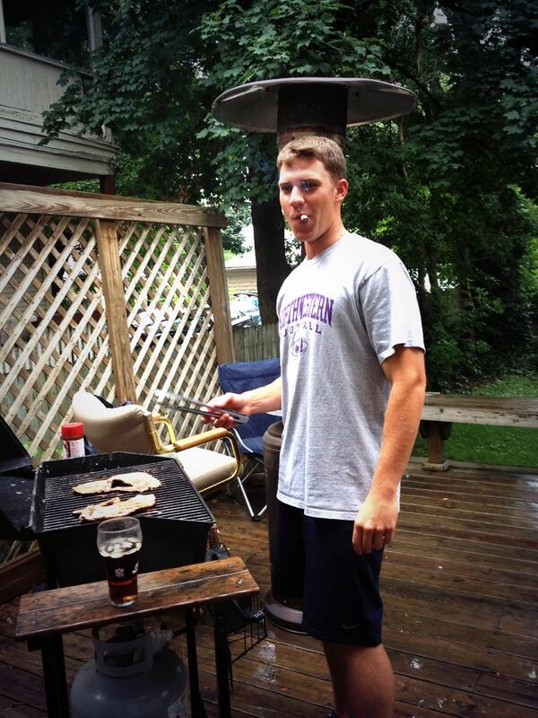 Alana_Cheppy's tweet image. Curtis...drinkin, smokin, and grillin haha #summernights #numberonefriend
