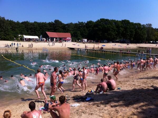 ZPCMobyDick's tweet photo. @BigJumpNL Dit was de big jump @ZPCMobyDick in samenwerking met @veltenvecht #MD13 http://t.co/cSuGBFAS4O