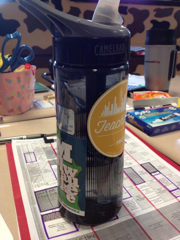 EliseMarie_Camp's tweet image. Reppin' my #MilwaukeePride in Chicago! @tfa_mke @TFAChiInstitute