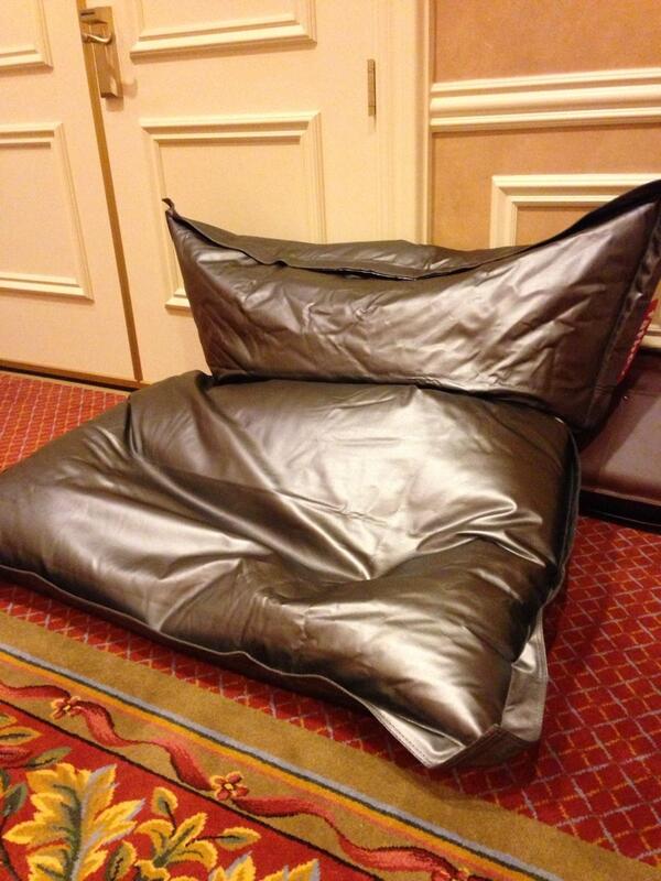 lindafeng's tweet image. Photo of beanbag that @shurrey and I brought up from downstairs #devcon13 hackspace - quite comfy!