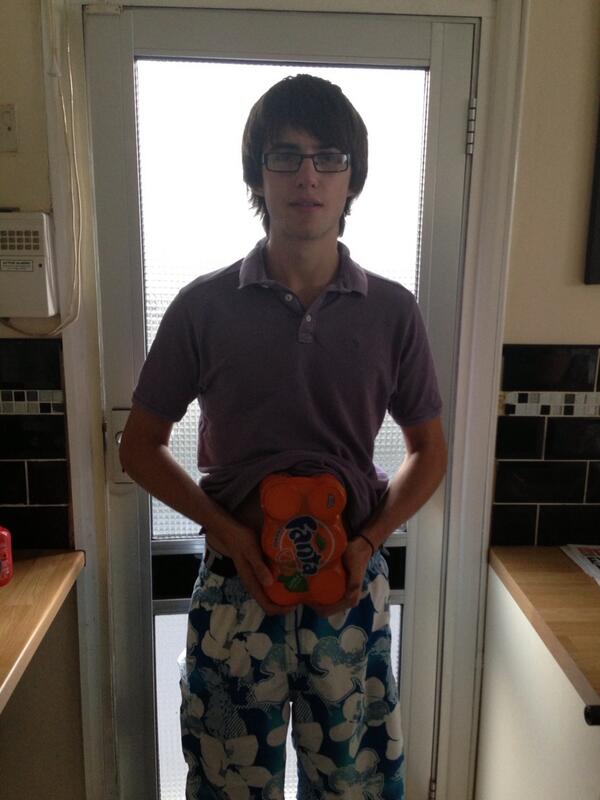 Frame9292's tweet image. Good one