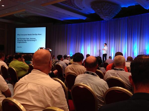 TheGr8Babu's tweet image. #DevCon13 keynote! DevOps FTW!