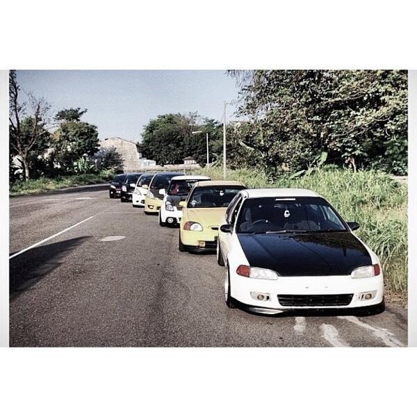 #hawknpoke via @nobility_autoclub's instagram. bit.ly/RwDopZ Photosession with our big family! Cc : <a href="/k/">k</a>...