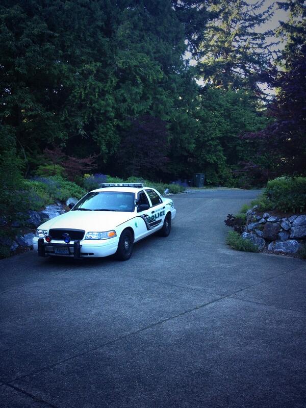 keeganmonson's tweet image. Opened the door to this... 😳 #uhmhello?