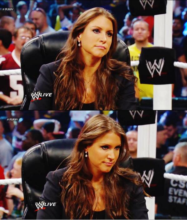 gapitcaroline's tweet photo. Stephanie mcmahon Monday raw http://t.co/zwaY5DU1fm