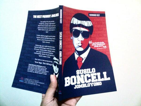 rizkyboncell's tweet image. @falleninhope hehe ya nggak enak mas, gini aja mas mas emailin/dm in alamt masnya ntar tak kasi  buku, #PermohonanMaaf