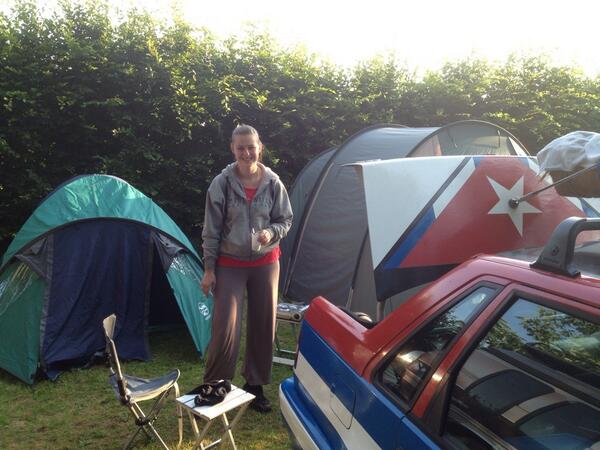 TeamCubaCar's tweet photo. We rijden weer, op naar Turijn, gaan zo Zwitserland in. http://t.co/BbCpIyLoZF