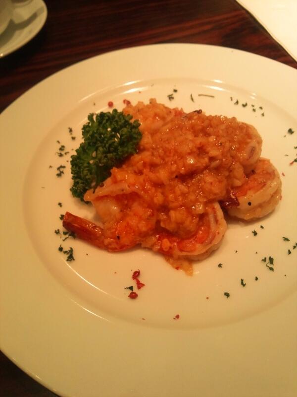 ChansouXx's tweet photo. 石垣牛ってゆう新しいお店に突撃♪ http://t.co/6tRGY8BoJf