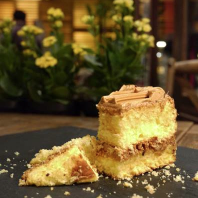 barcoffeeid's tweet photo. "Peanut Butter Cake" @BacCoffeeMenu, treat for the day with some peanut buttery :) http://t.co/TUgyICZkHa