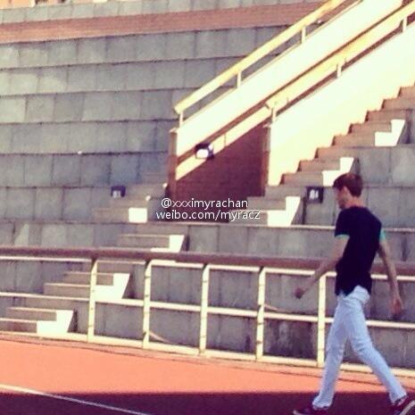 BOua662CIAMRmov.jpg:large