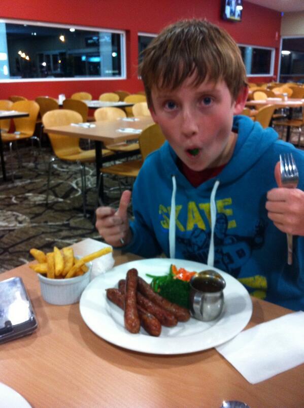 #worldrecordsausagesattempt <a href="/bslml3/">Ahmad</a> <a href="/peel_stephen/">Stephen Peel</a> <a href="/StaceyPeel22/">Stacey Peel</a> <a href="/RobPeel71/">Rob Peel</a> <a href="/JohnPeel4/">John Peel</a> @LisaMareeP love #clubnarooma