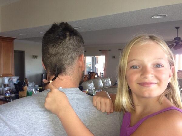 LukeScottOP's tweet photo. My niece braiding the tail... http://t.co/ema6BSncDW